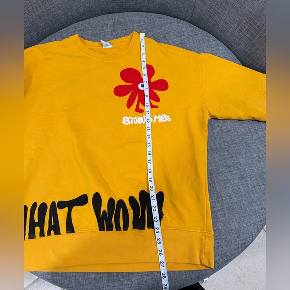 Zara Yellow Graphic Crewneck Sweater - Picture 12 of 12